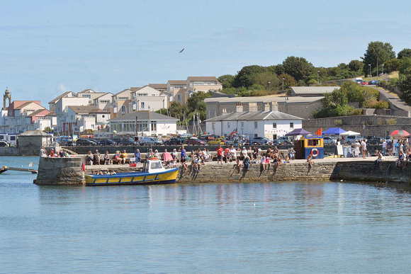 2. Swanage quay and crab fishing