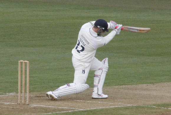 Evans drives through extra-cover